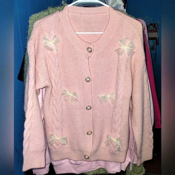 NWOT Pink Bow Cardi With Pearl Buttons - Picture 4 of 4